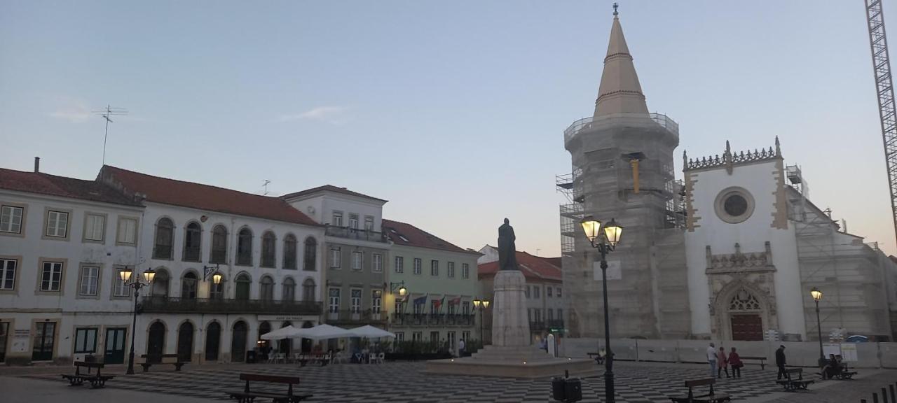 Love Tomar Zewnętrze zdjęcie